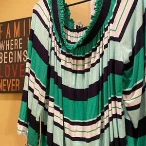 Crown & Ivy brand 3/4 length sleeve blouse